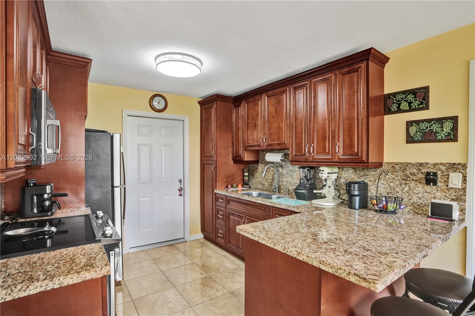 10730 SW 47th St, Miami FL 33165