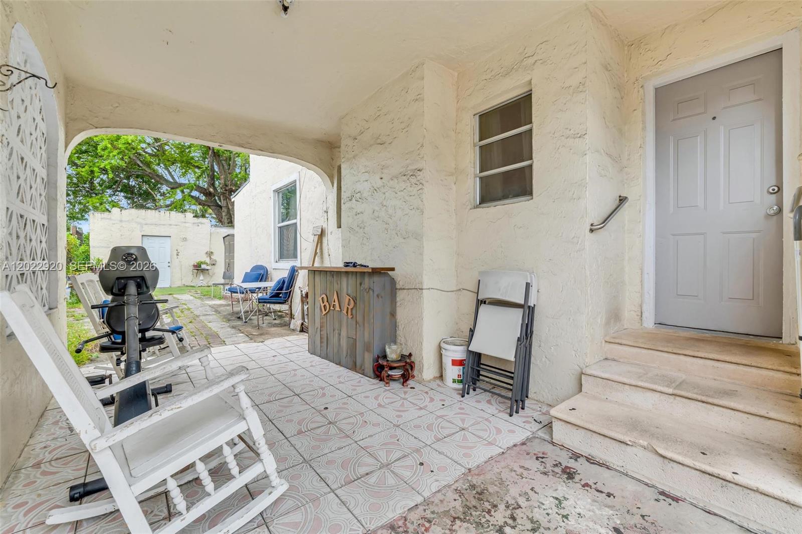 1122 NW 38th St, Miami FL 33127