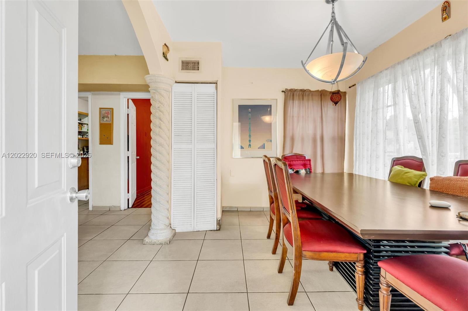 1122 NW 38th St, Miami FL 33127