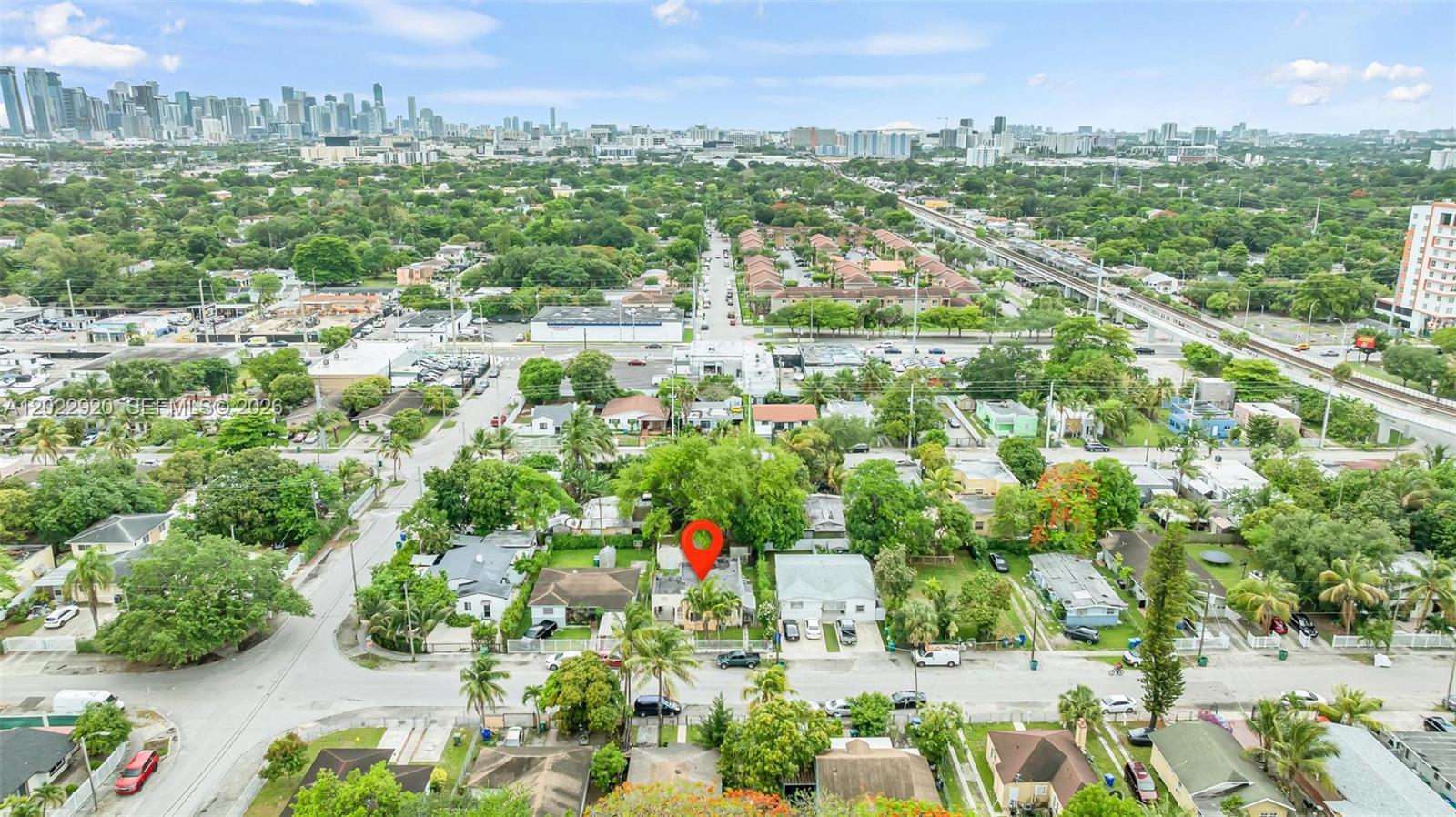 1122 NW 38th St, Miami FL 33127