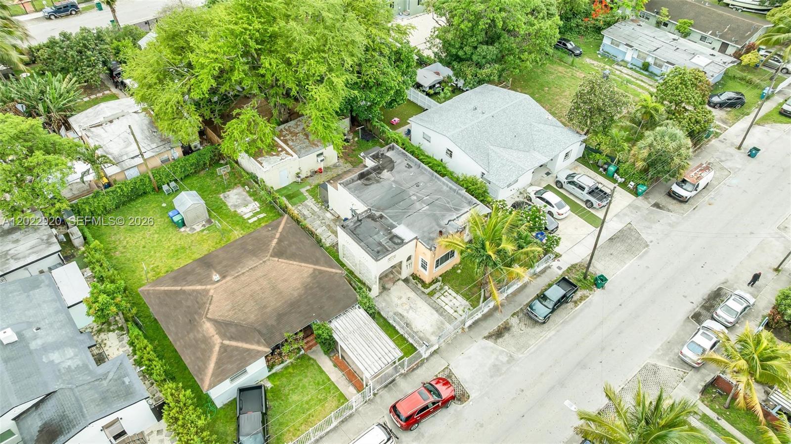 1122 NW 38th St, Miami FL 33127