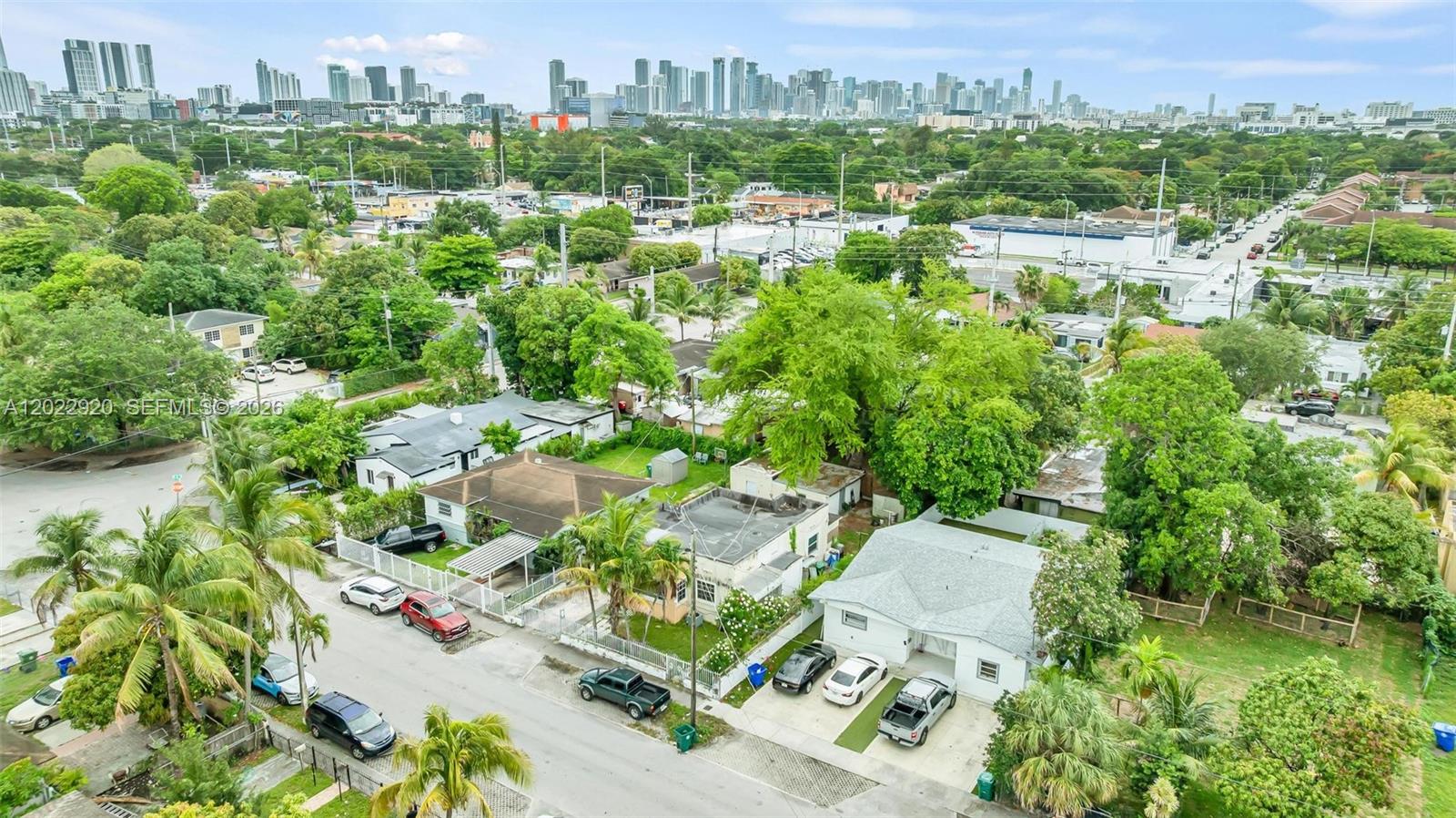 1122 NW 38th St, Miami FL 33127