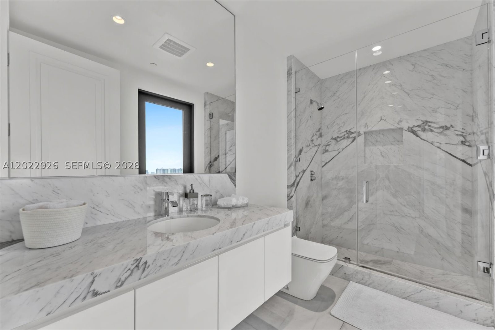 17901 Collins Ave #1801, Sunny Isles Beach FL 33160