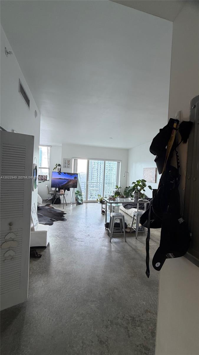 133 NE 2nd Ave #1715, Miami FL 33132