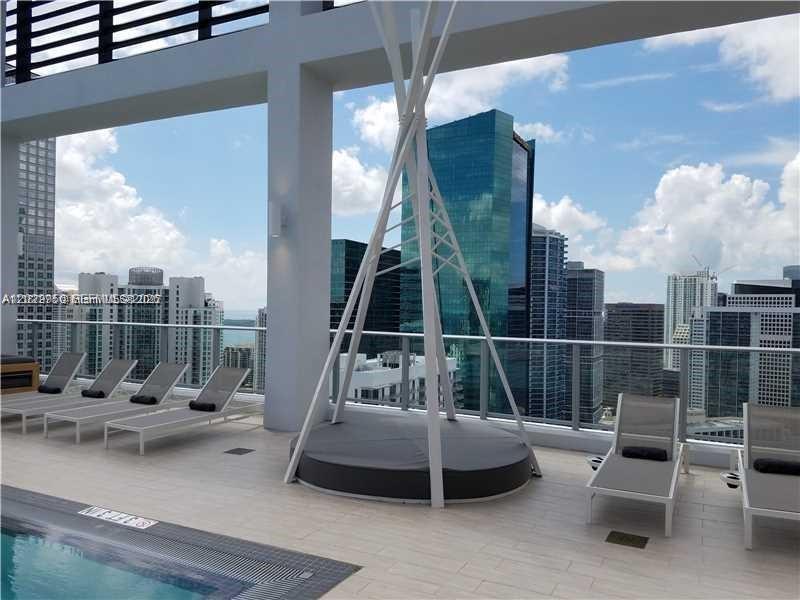 151 SE 1st St #3207, Miami FL 33131