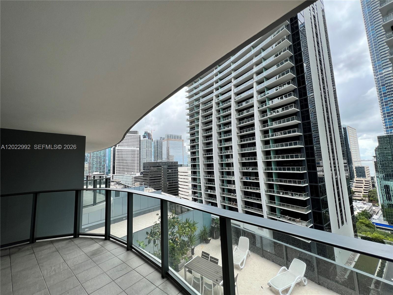 1000 Brickell Plaza #1903, Miami FL 33131