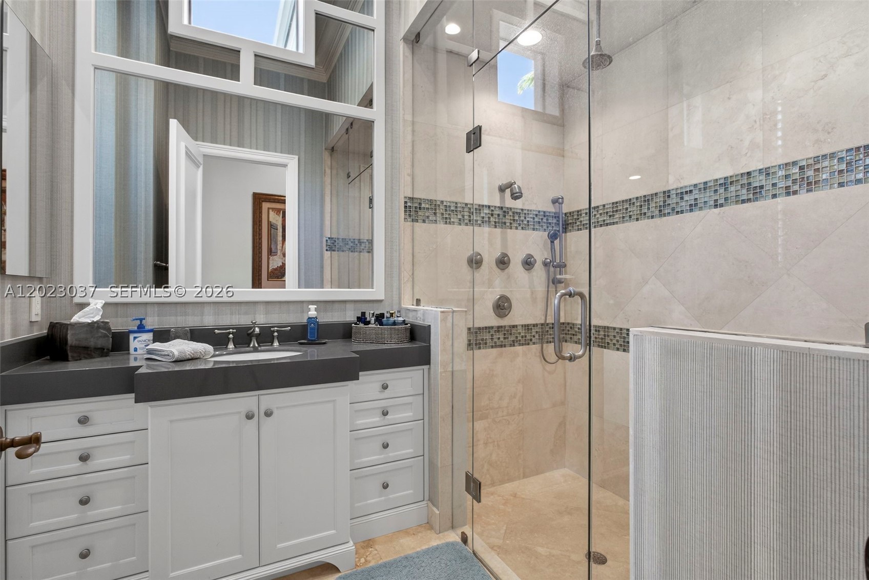 656 Hermitage Cir, Palm Beach Gardens FL 33410