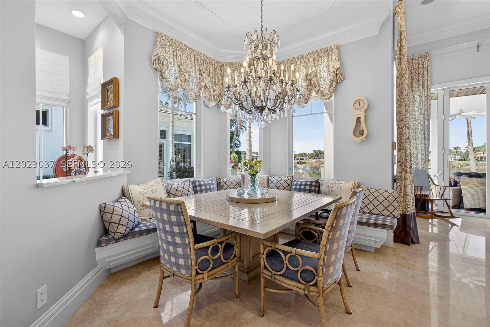 656 Hermitage Cir, Palm Beach Gardens FL 33410