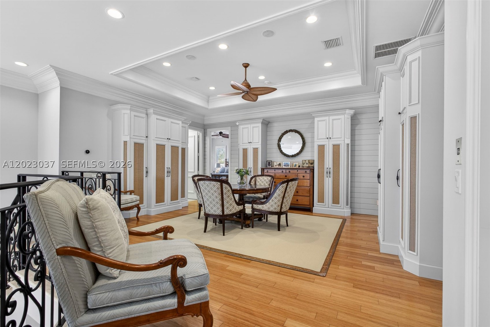 656 Hermitage Cir, Palm Beach Gardens FL 33410