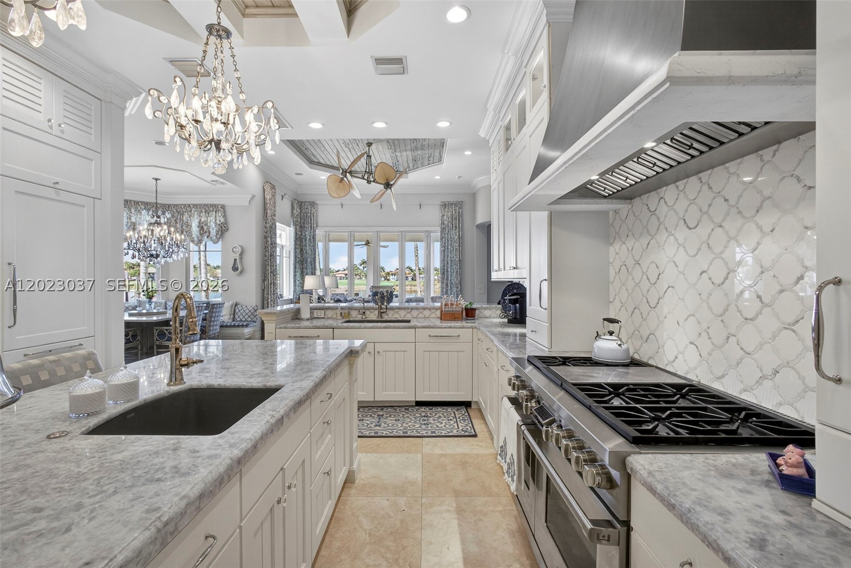 656 Hermitage Cir, Palm Beach Gardens FL 33410