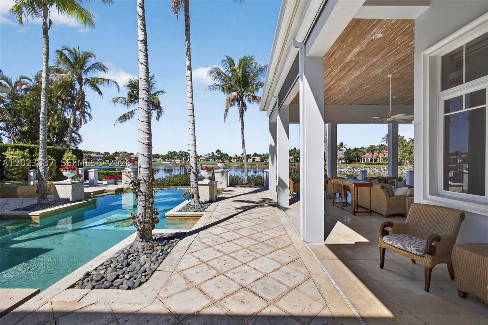 656 Hermitage Cir, Palm Beach Gardens FL 33410