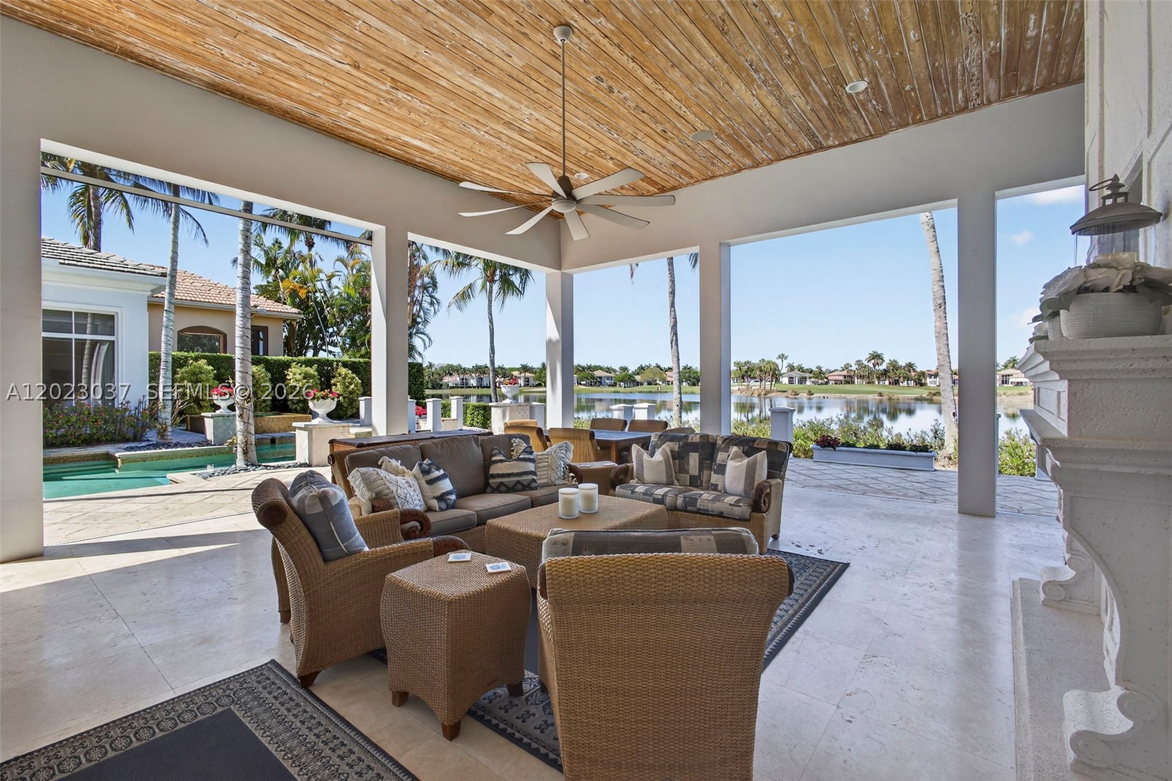 656 Hermitage Cir, Palm Beach Gardens FL 33410