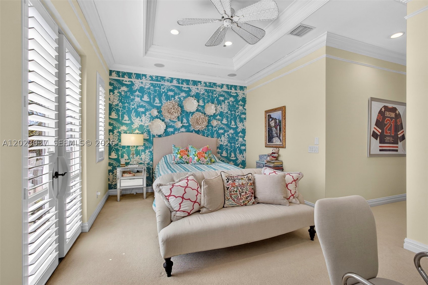 656 Hermitage Cir, Palm Beach Gardens FL 33410