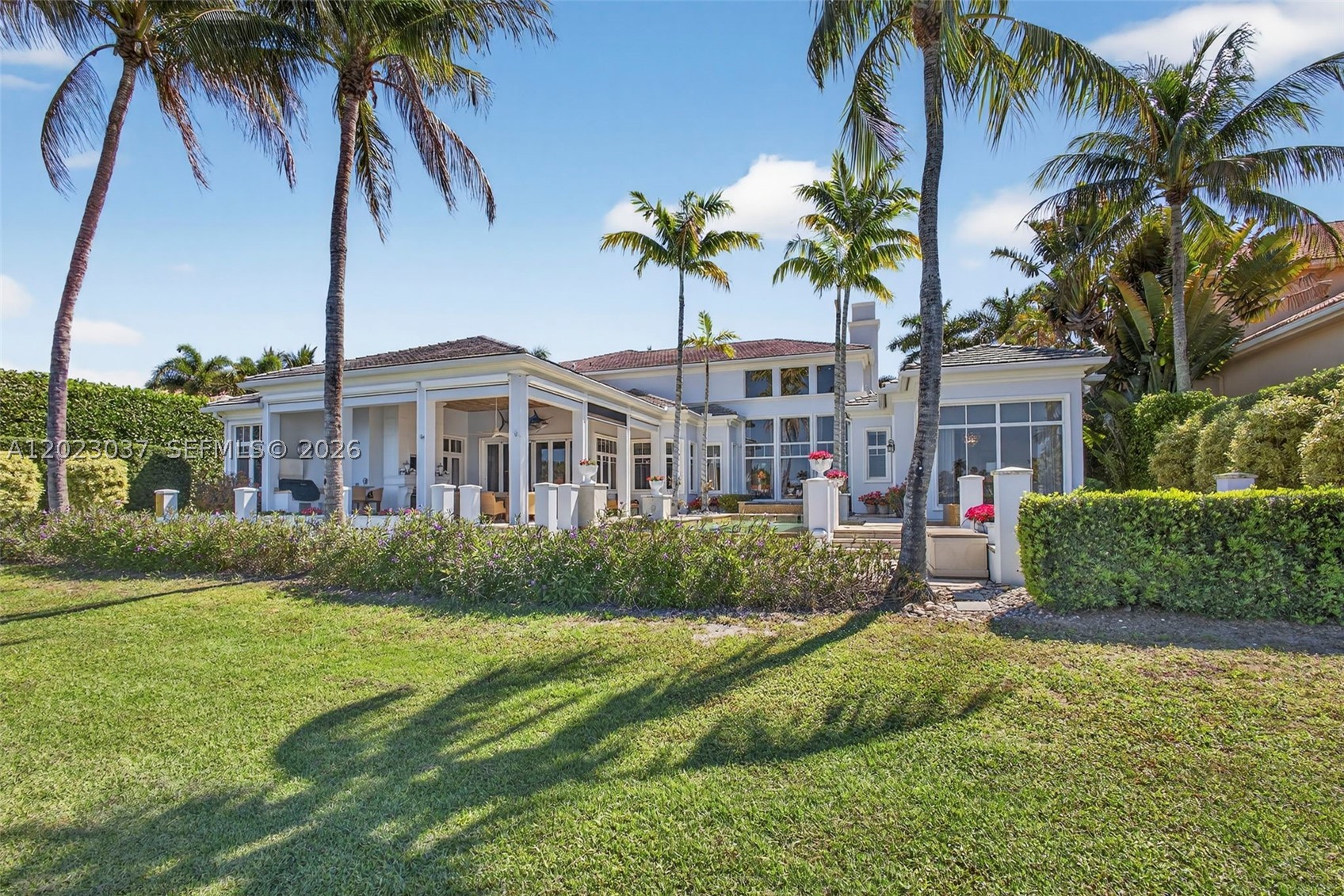656 Hermitage Cir, Palm Beach Gardens FL 33410