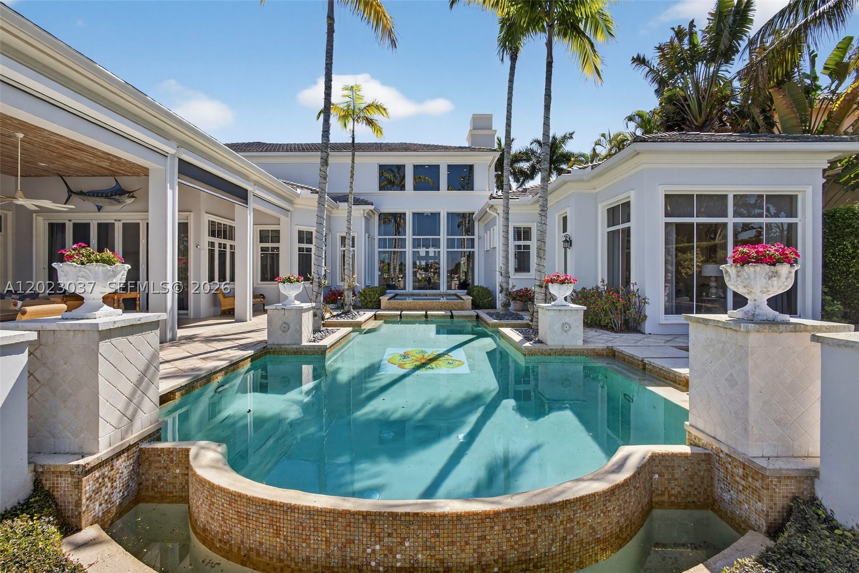 656 Hermitage Cir, Palm Beach Gardens FL 33410
