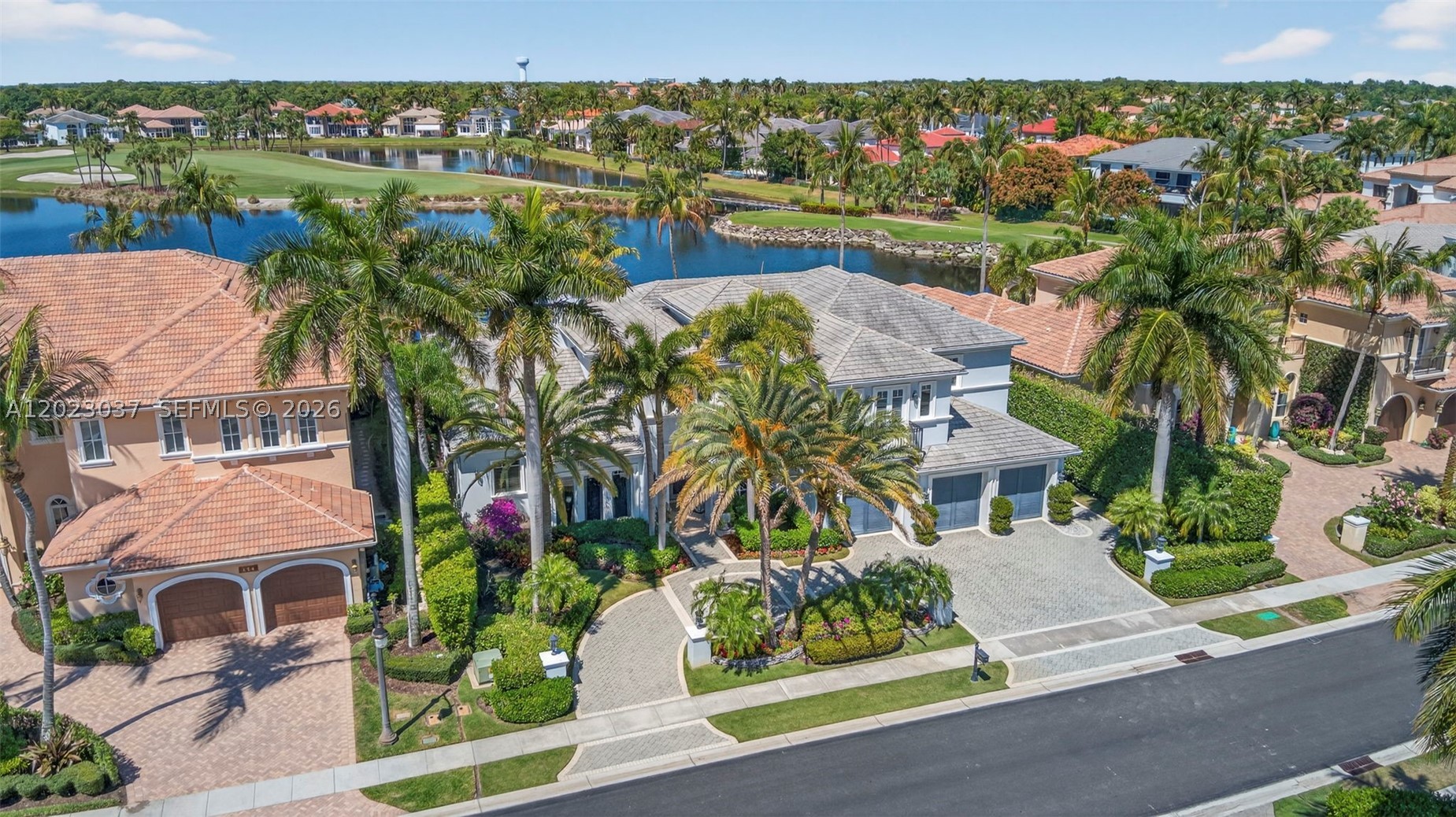 656 Hermitage Cir, Palm Beach Gardens FL 33410