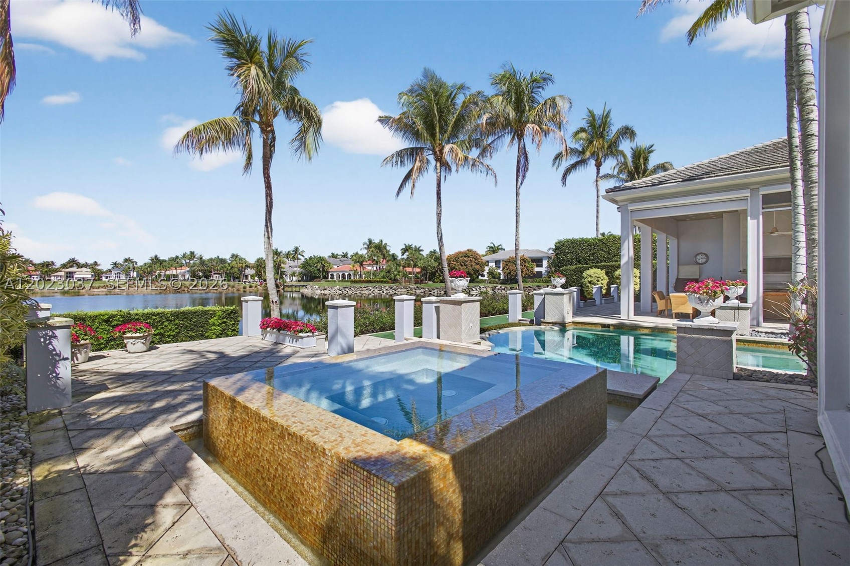 656 Hermitage Cir, Palm Beach Gardens FL 33410