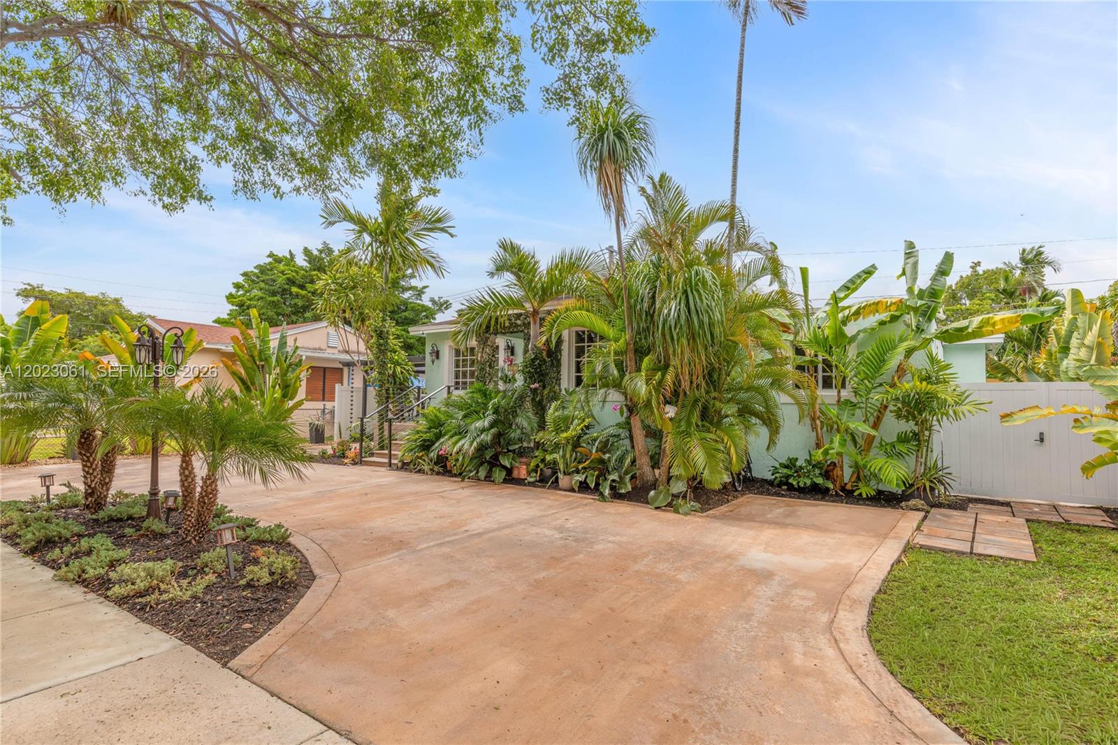 6520 SW 16th Ter, West Miami FL 33155