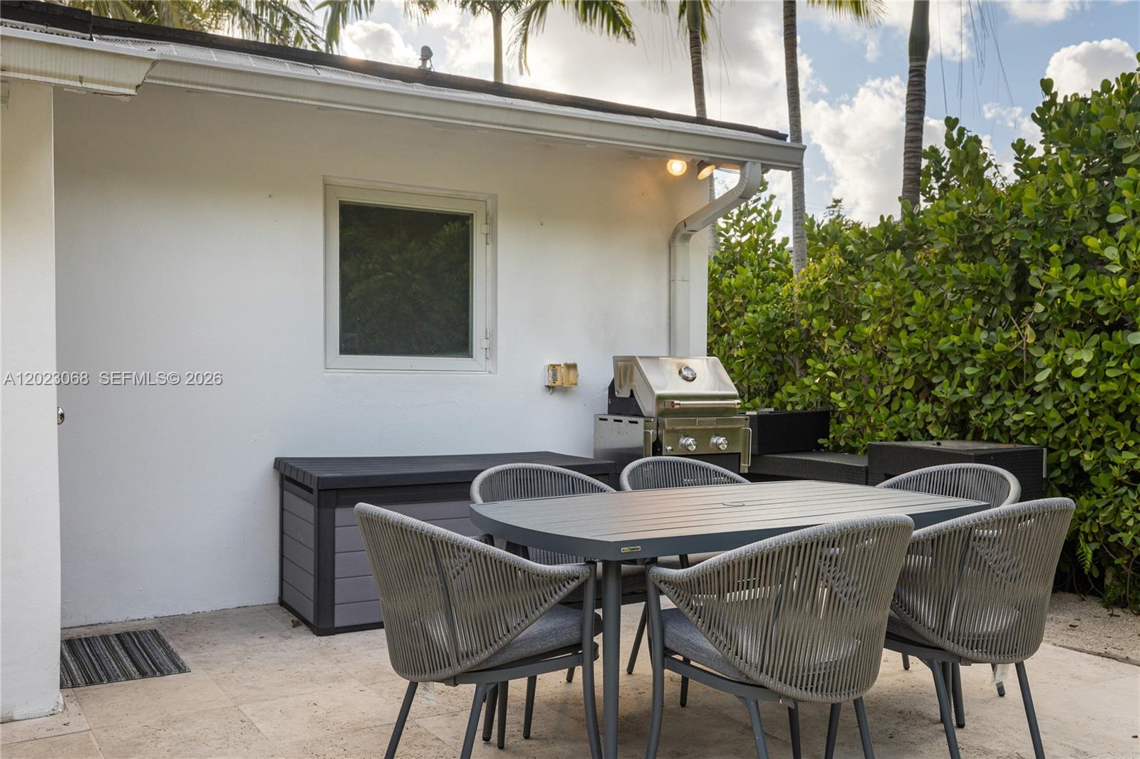11403 NE 8th Ave, Biscayne Park FL 33161