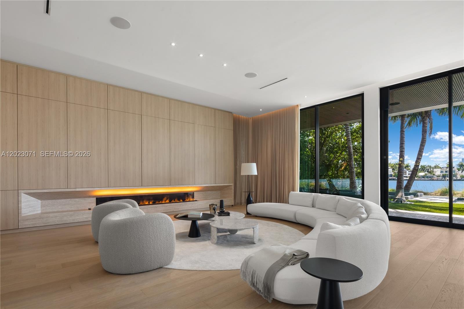 28 W Dilido Dr, Miami Beach FL 33139
