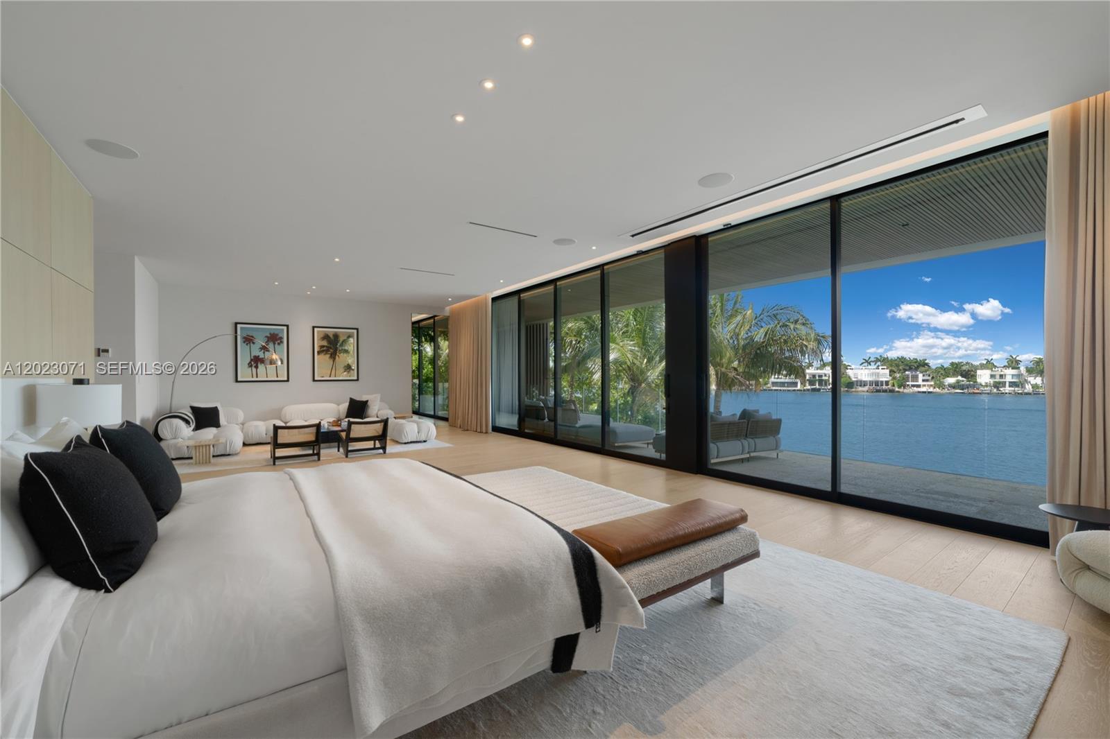 28 W Dilido Dr, Miami Beach FL 33139
