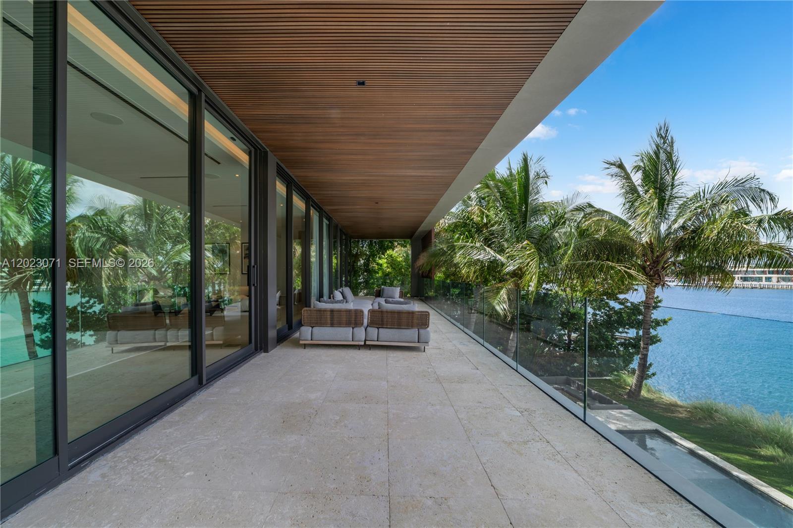 28 W Dilido Dr, Miami Beach FL 33139