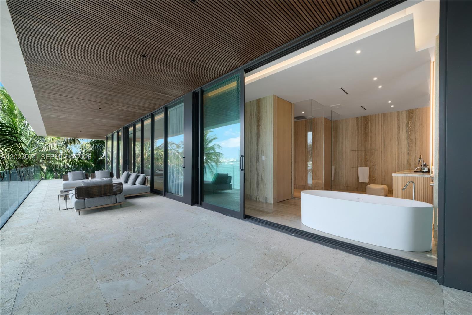 28 W Dilido Dr, Miami Beach FL 33139