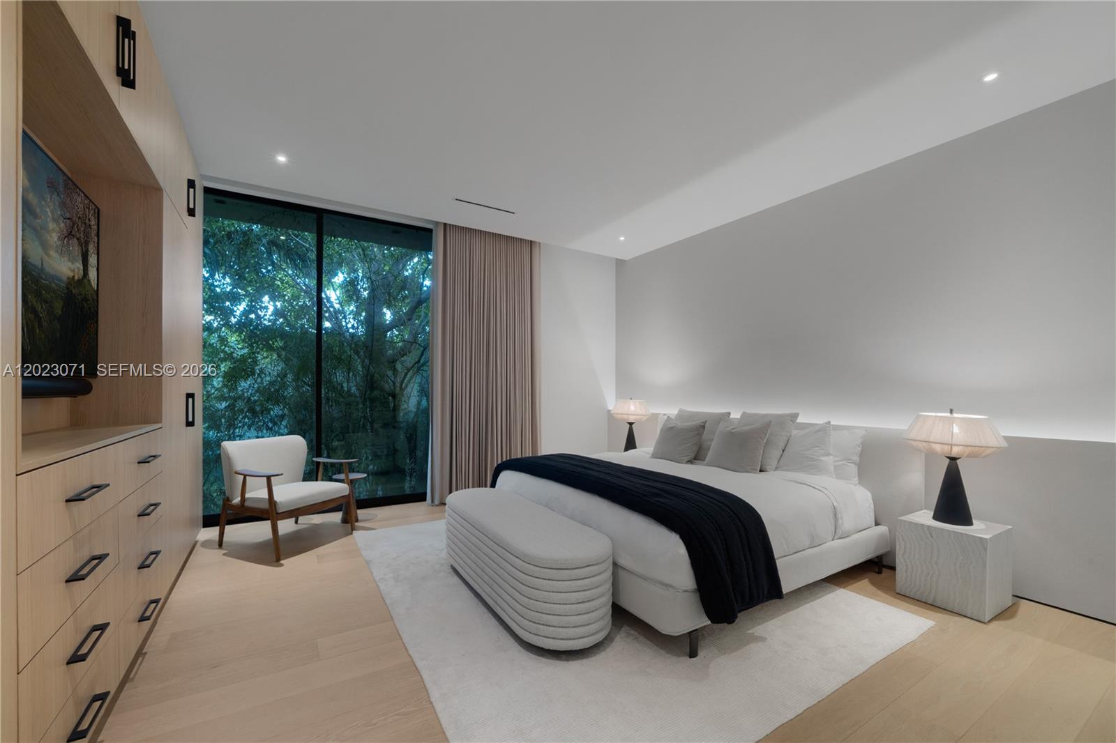 28 W Dilido Dr, Miami Beach FL 33139