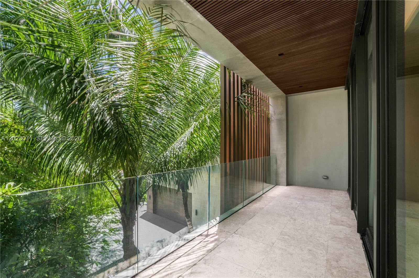 28 W Dilido Dr, Miami Beach FL 33139