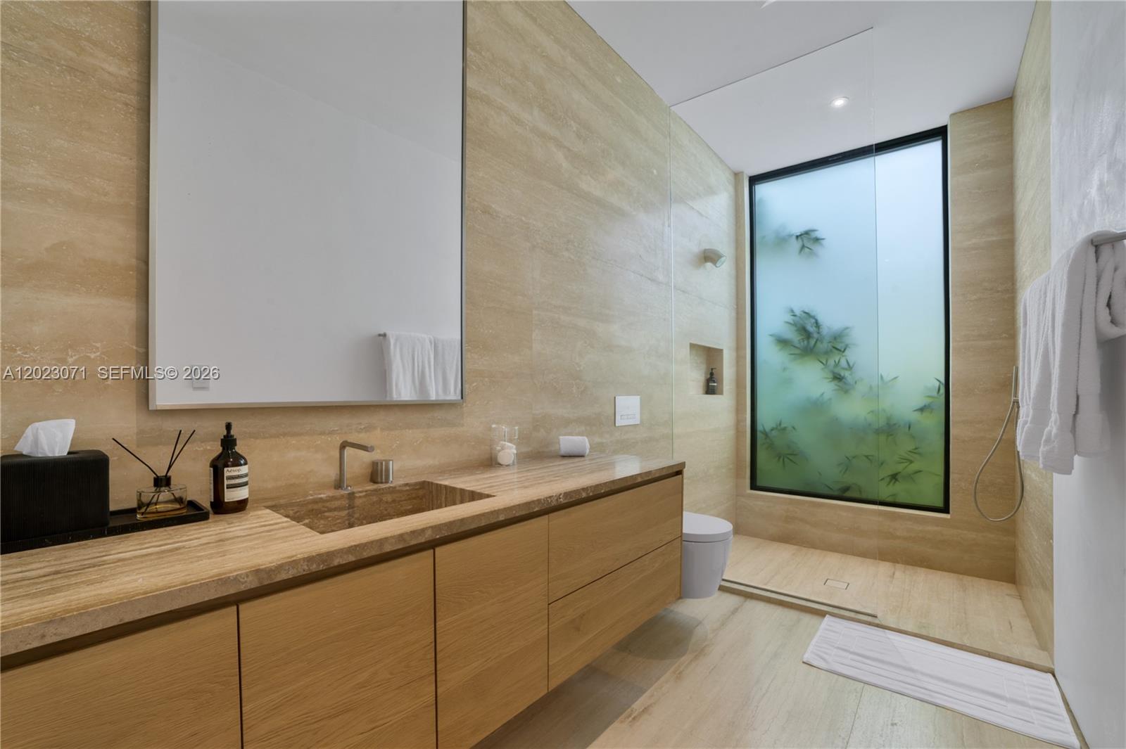 28 W Dilido Dr, Miami Beach FL 33139