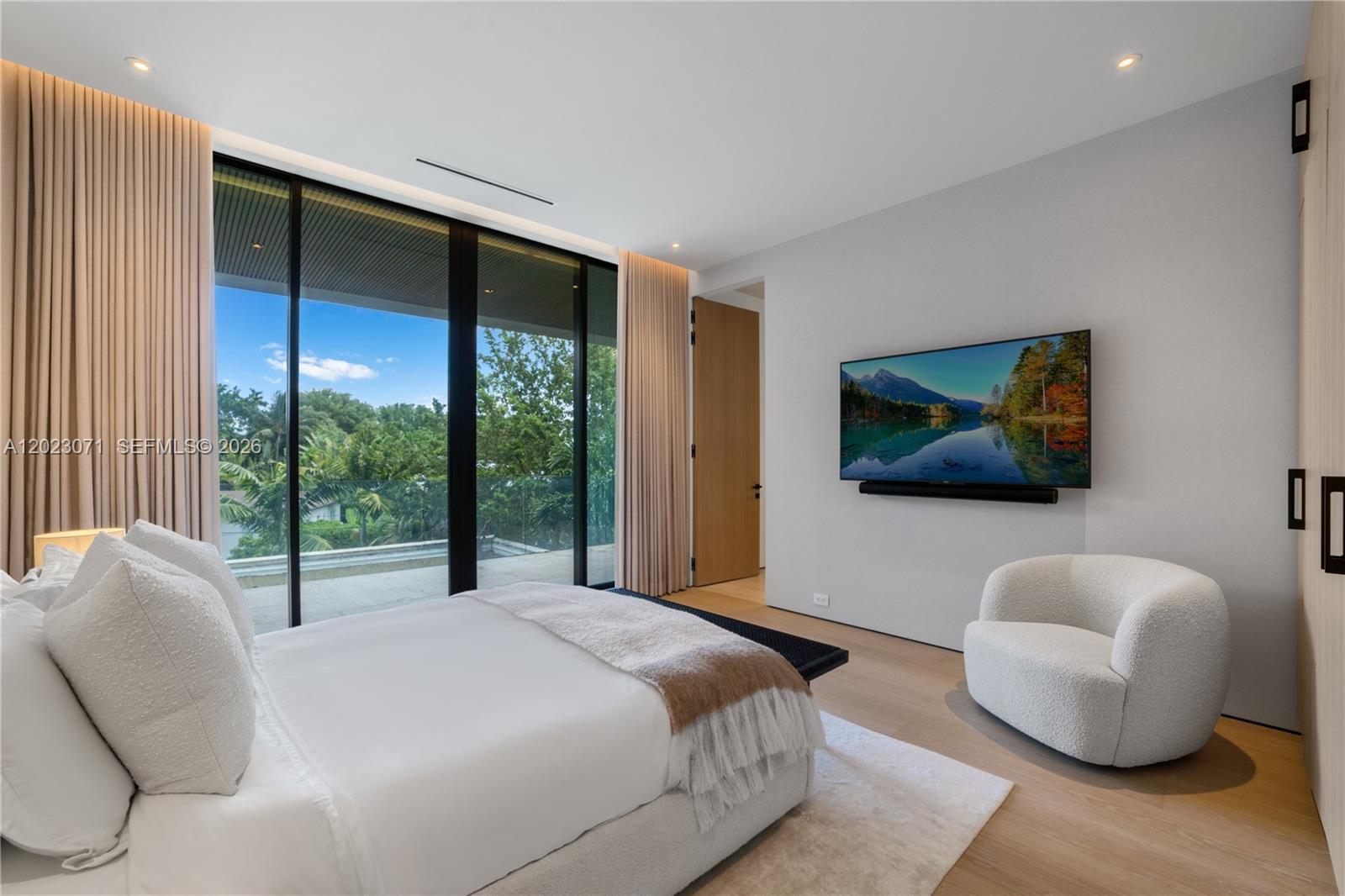 28 W Dilido Dr, Miami Beach FL 33139