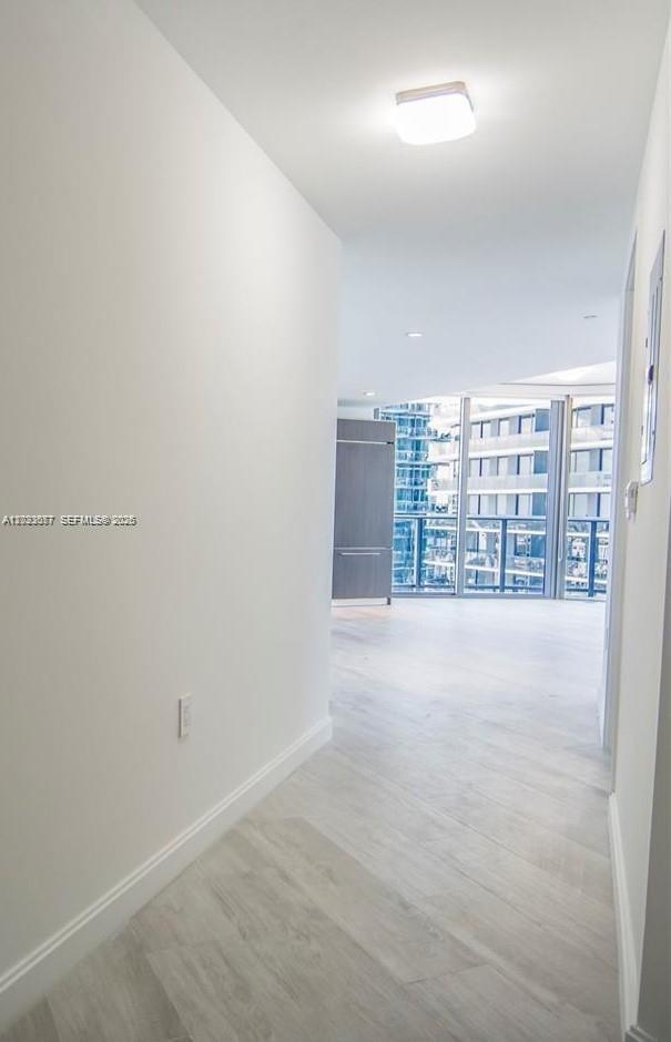 45 SW 9th St #3501, Miami FL 33130