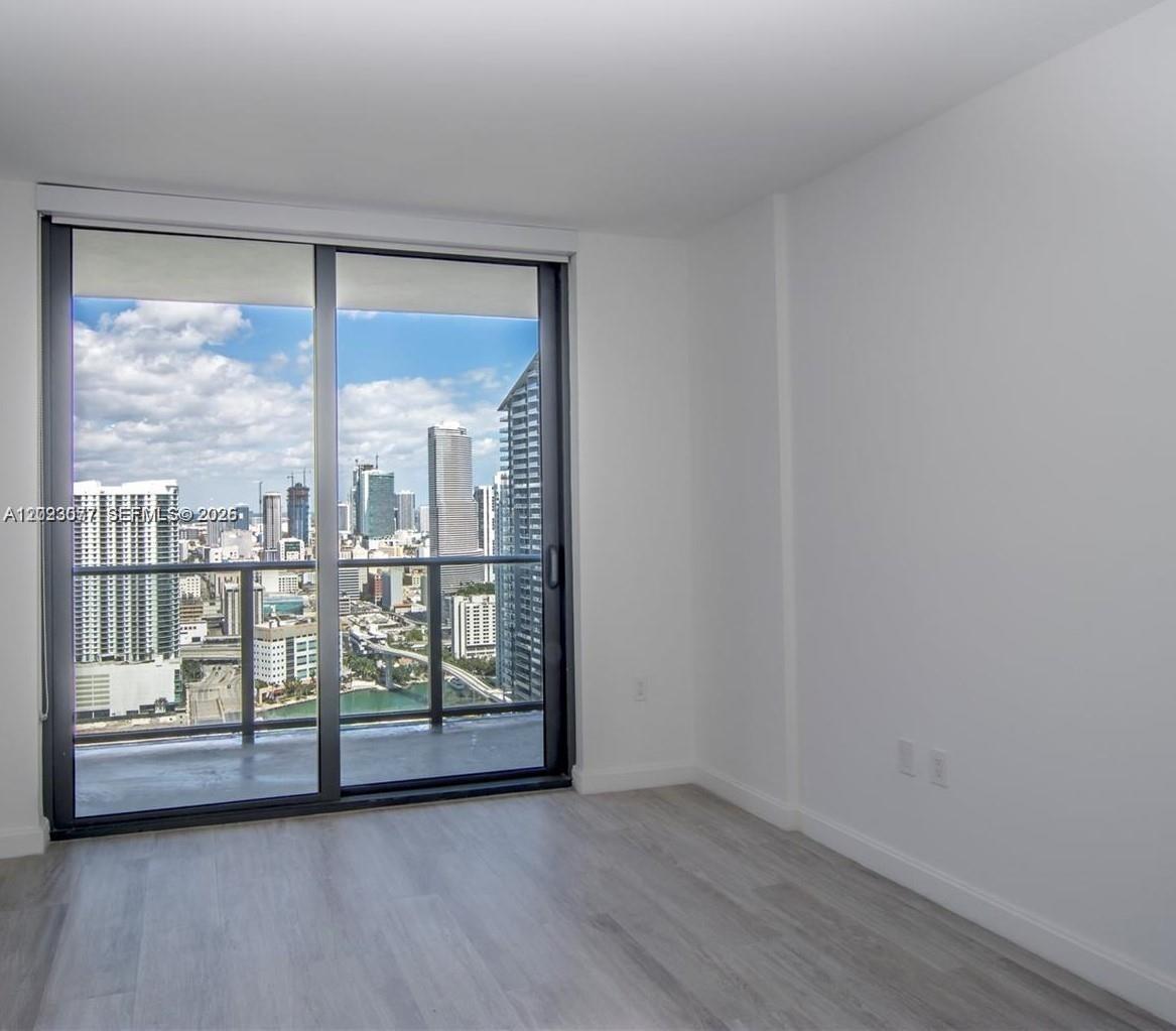 45 SW 9th St #3501, Miami FL 33130