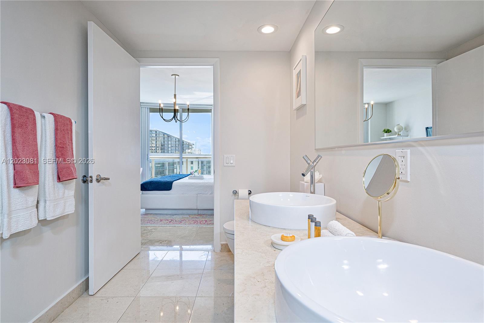 485 Brickell Ave #4206, Miami FL 33131