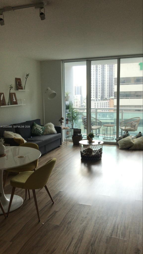 951 Brickell Ave #1503, Miami FL 33131