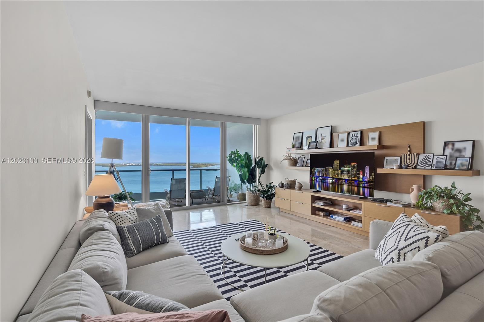 1331 Brickell Bay Dr #2007, Miami FL 33131