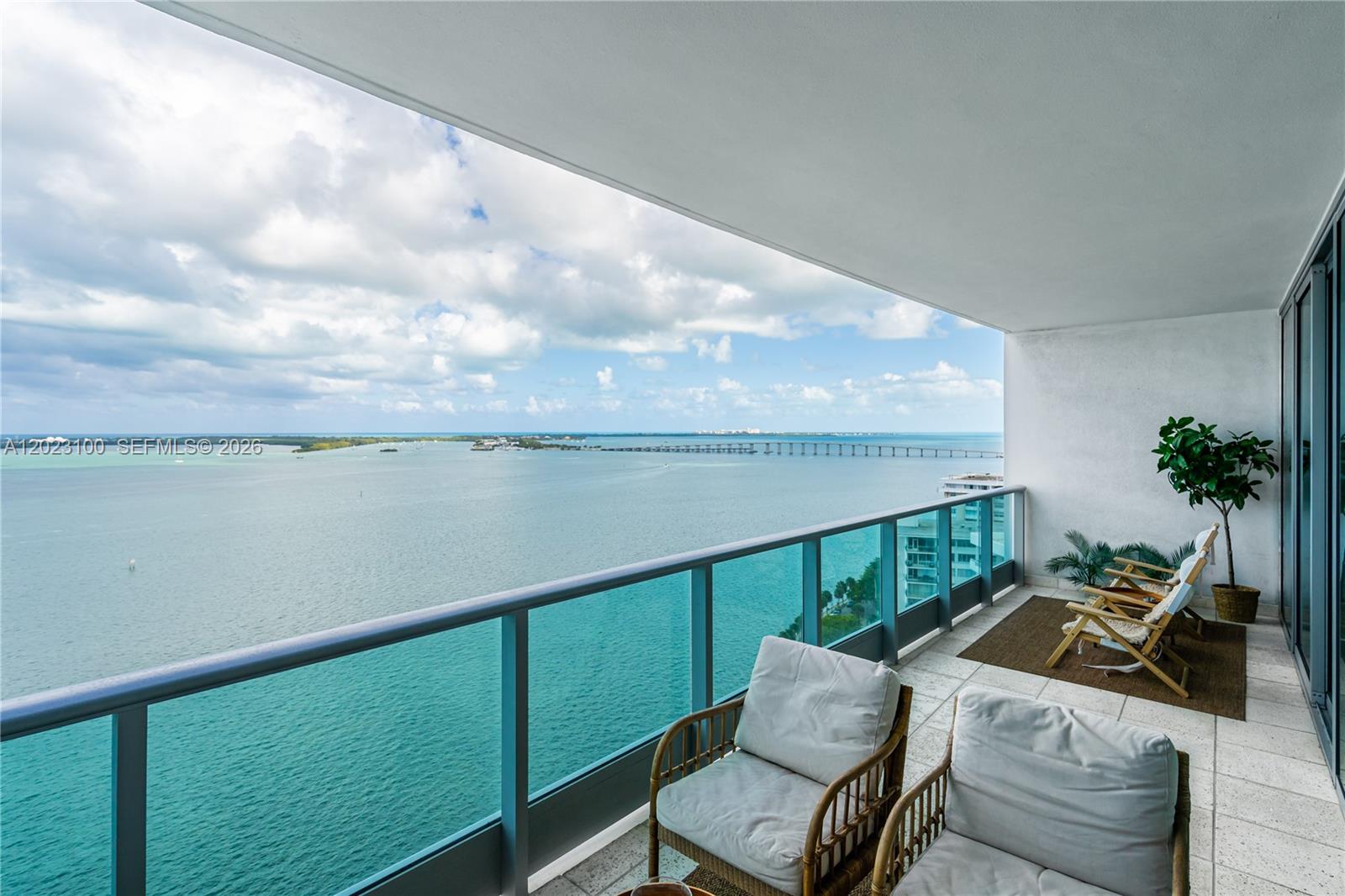 1331 Brickell Bay Dr #2007, Miami FL 33131