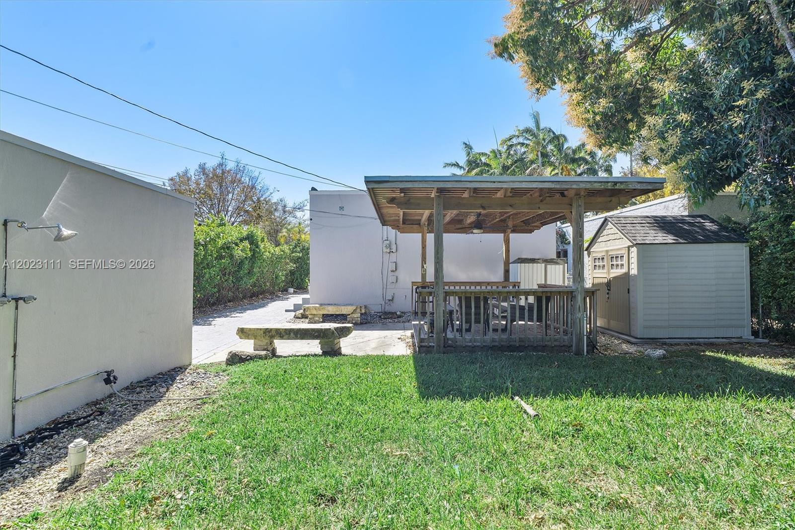 2231 SW 17th St, Miami FL 33145