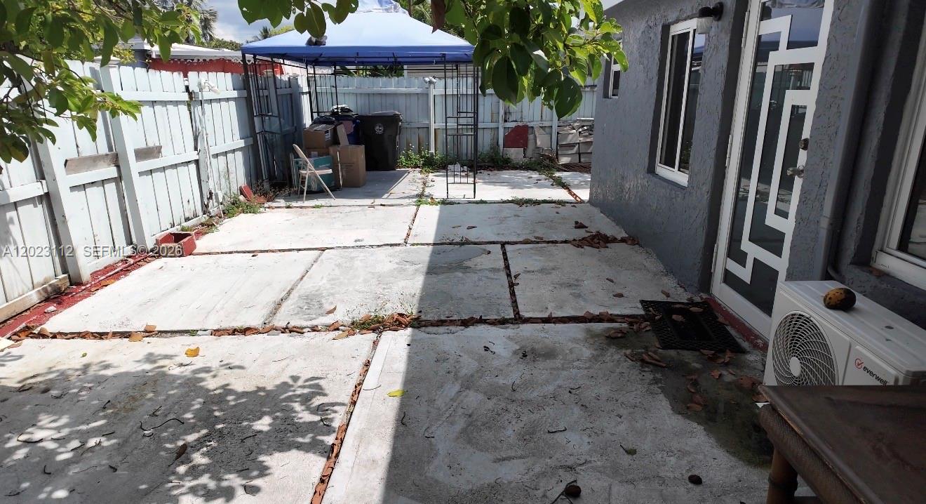 3601 NW 34th Ave, Lauderdale Lakes FL 33309