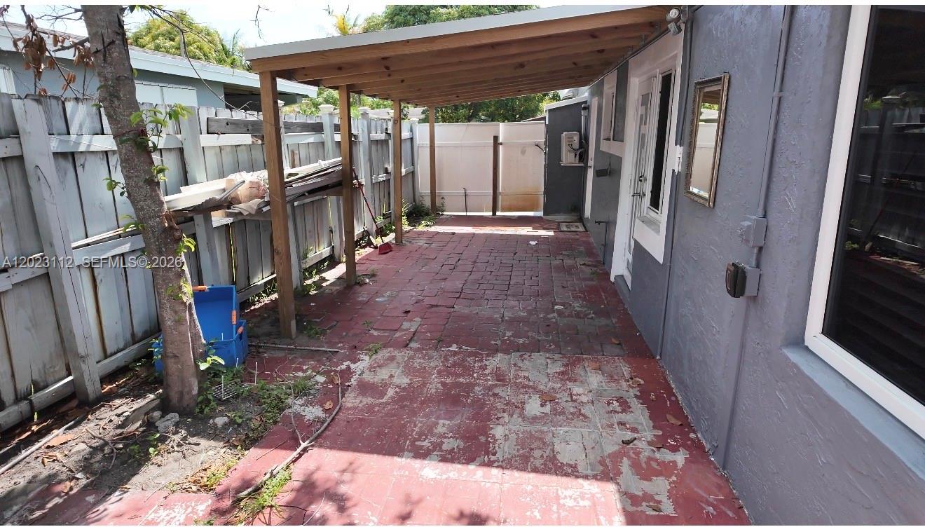 3601 NW 34th Ave, Lauderdale Lakes FL 33309