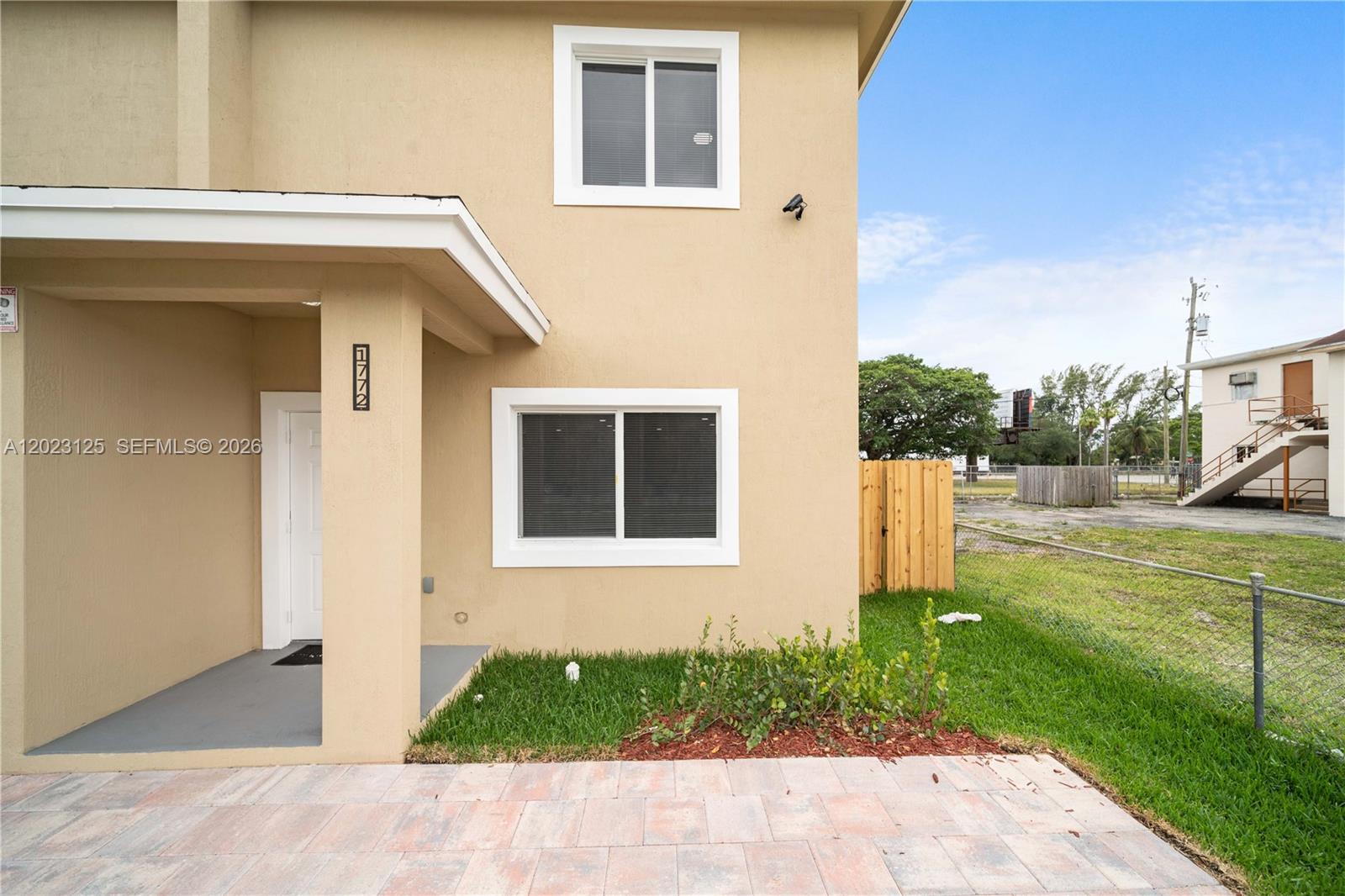 1770 NW 55th St #1770, Miami FL 33142