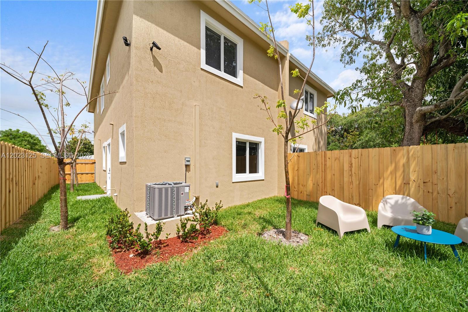 1770 NW 55th St #1770, Miami FL 33142