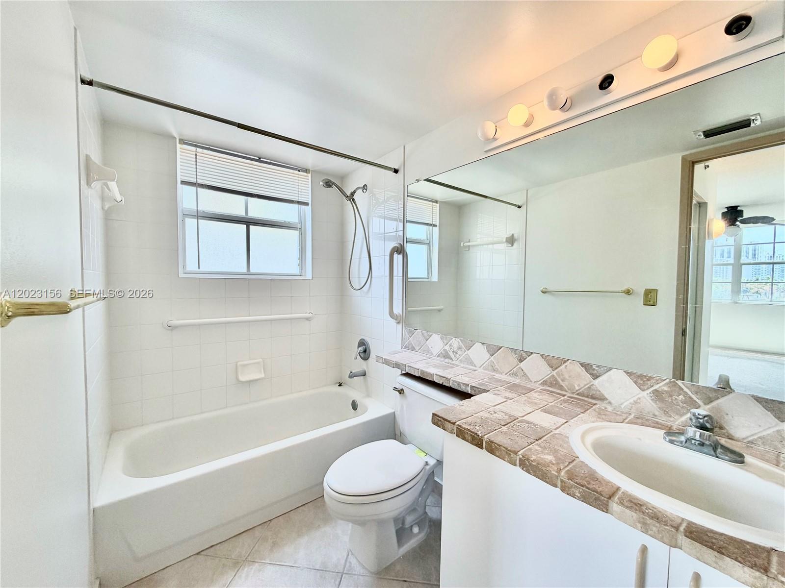 19877 E Country Club Dr #3408, Aventura FL 33180