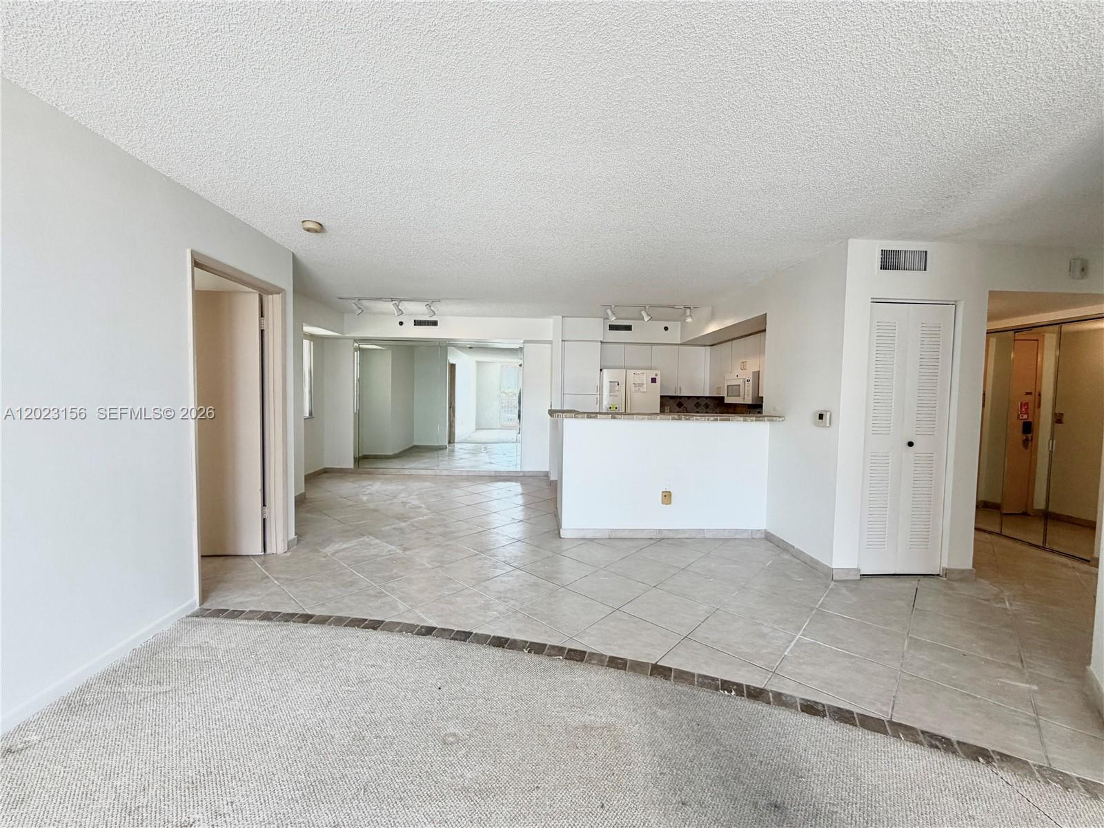 19877 E Country Club Dr #3408, Aventura FL 33180
