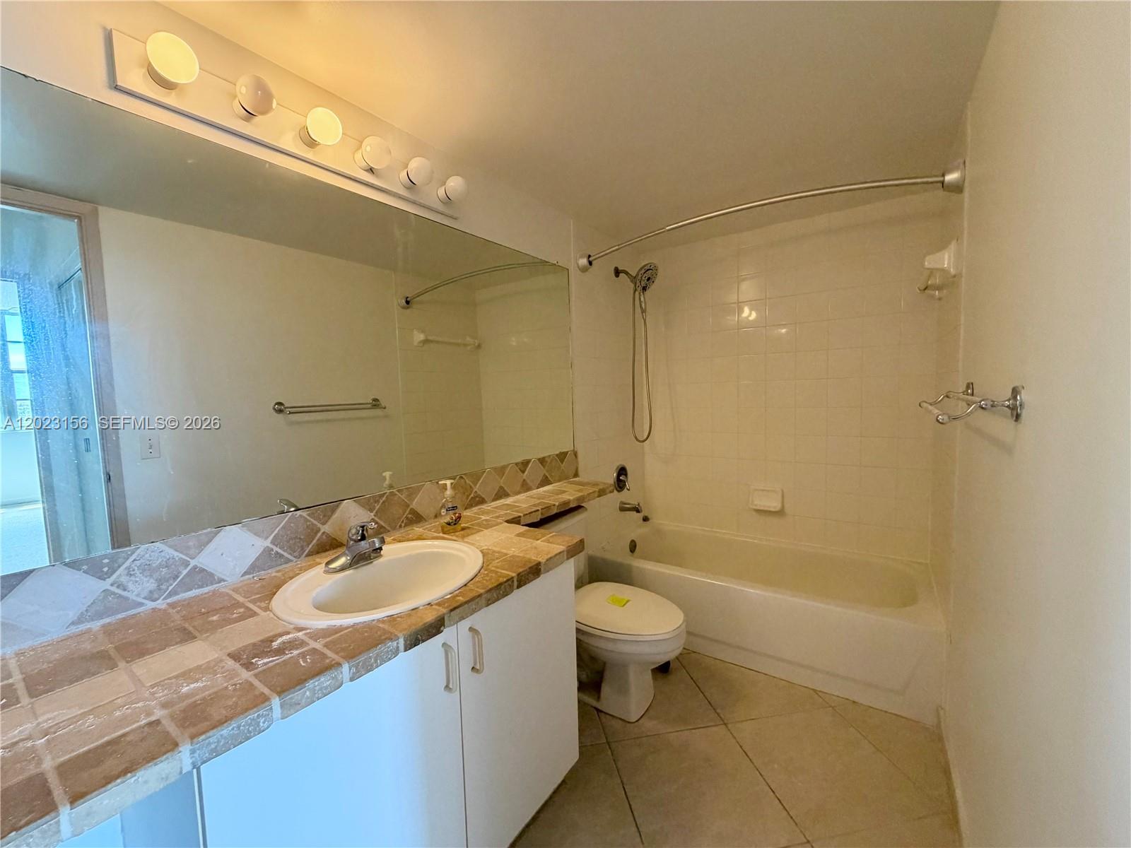 19877 E Country Club Dr #3408, Aventura FL 33180
