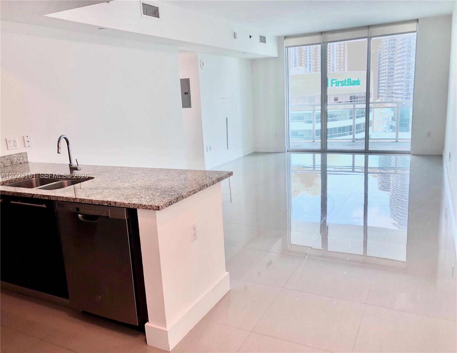 950 Brickell Bay Dr #1701, Miami FL 33131