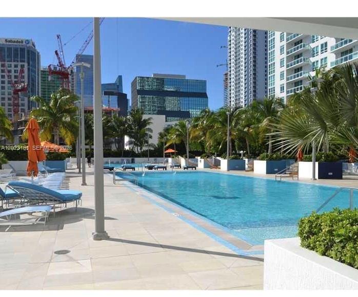950 Brickell Bay Dr #1701, Miami FL 33131
