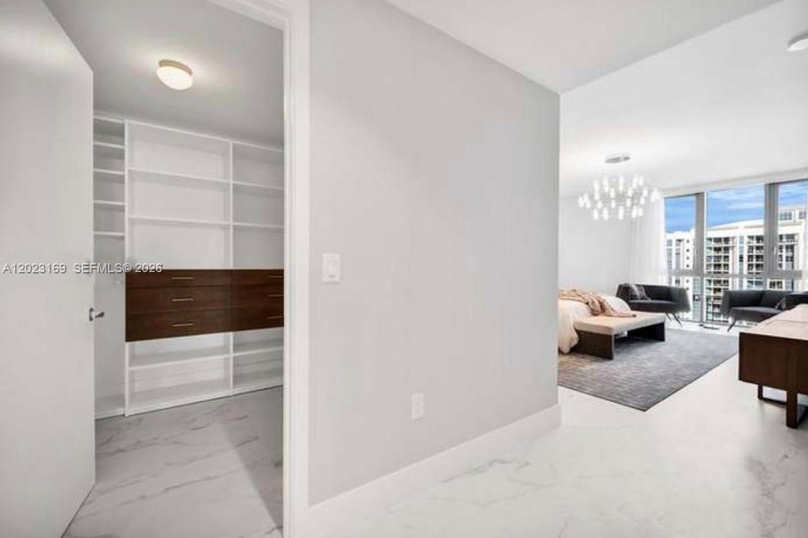 17111 Biscayne Blvd #2209, North Miami Beach FL 33160