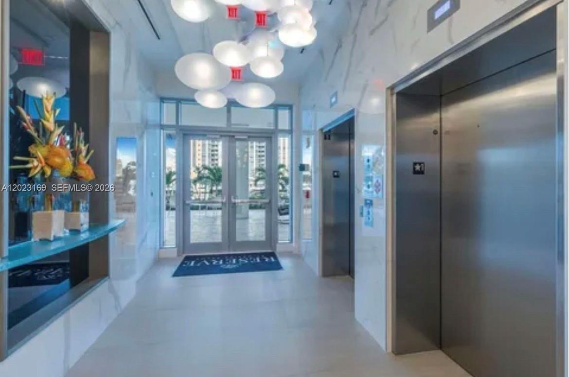 17111 Biscayne Blvd #2209, North Miami Beach FL 33160