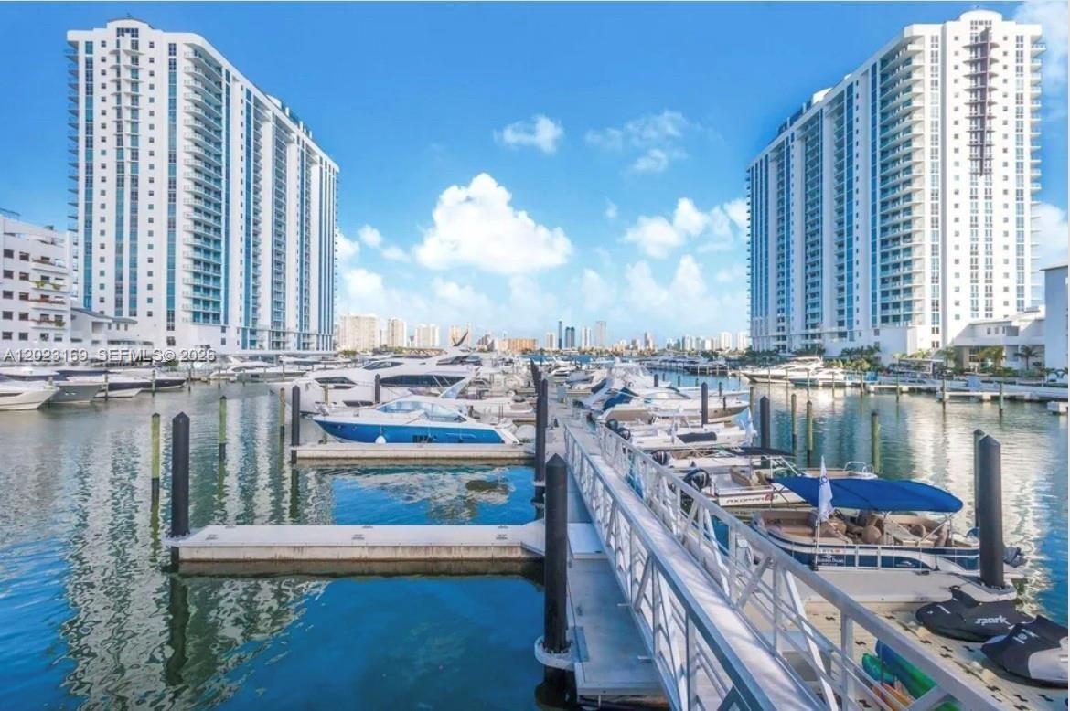 17111 Biscayne Blvd #2209, North Miami Beach FL 33160